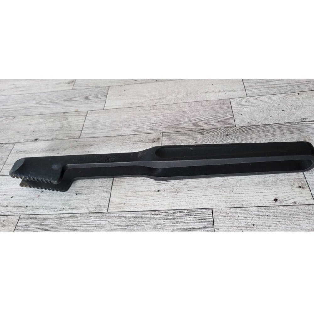 Retired Pampered Chef Black Nylon Serrated Serving Tongs Kitchen Utensil